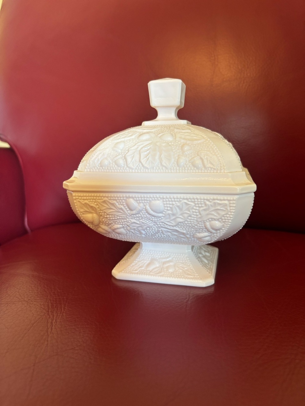 Vintage Jeanette Pink Milk Glass Acorn Oak Leaf Covered Candy Compote Dish